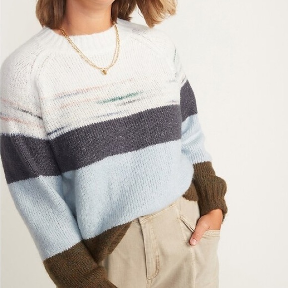 Old Navy Neutral Striped Knit Sweater Size S Cozy Casual - Picture 1 of 7